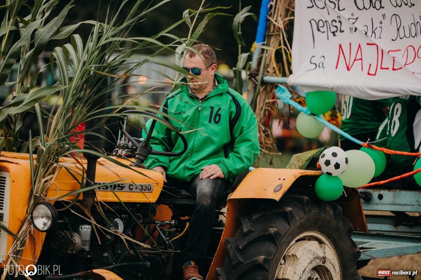Zdjęcie w galerii na portalu naszraciborz.pl: Dożynki gminy Rudnik w Ponięcicach - korowód i otwarcie świetlicy wiadomości z regionu