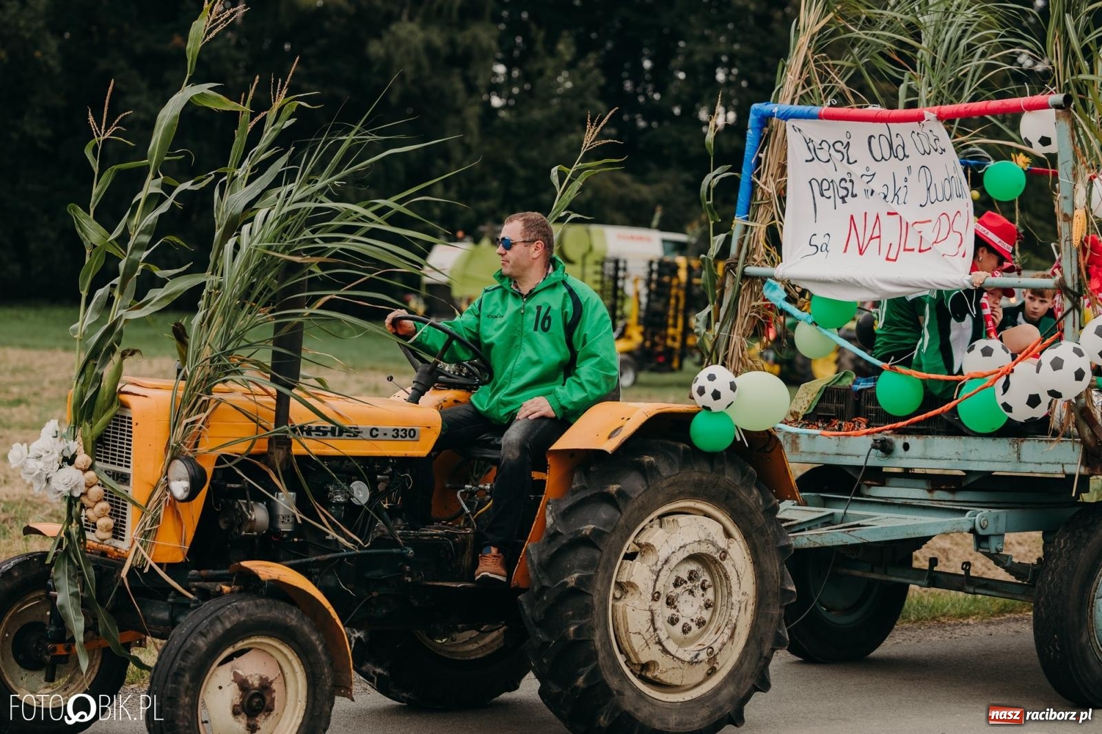 Zdjęcie w galerii na portalu naszraciborz.pl: Dożynki gminy Rudnik w Ponięcicach - korowód i otwarcie świetlicy wiadomości z regionu