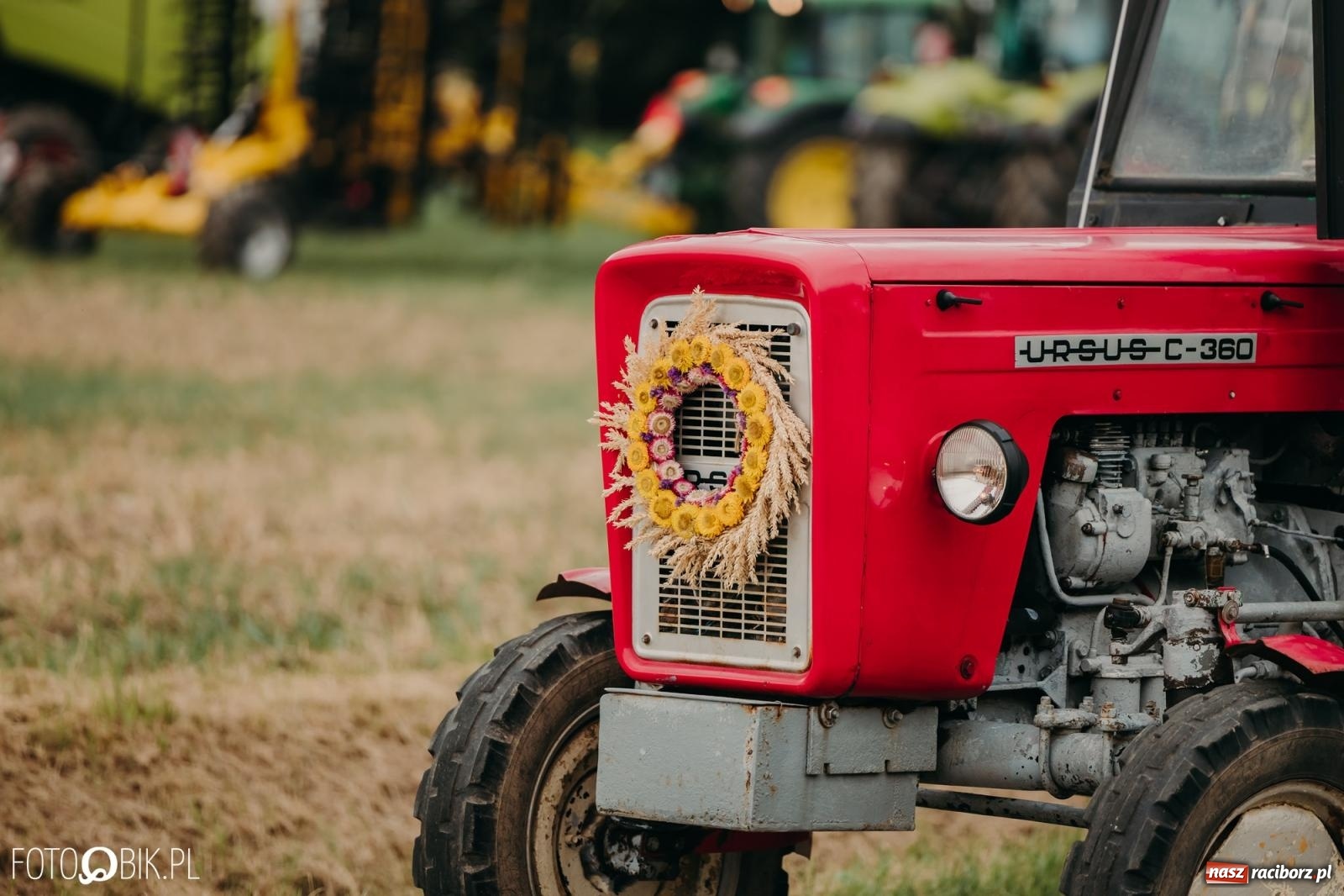 Zdjęcie w galerii na portalu naszraciborz.pl: Dożynki gminy Rudnik w Ponięcicach - korowód i otwarcie świetlicy wiadomości z regionu
