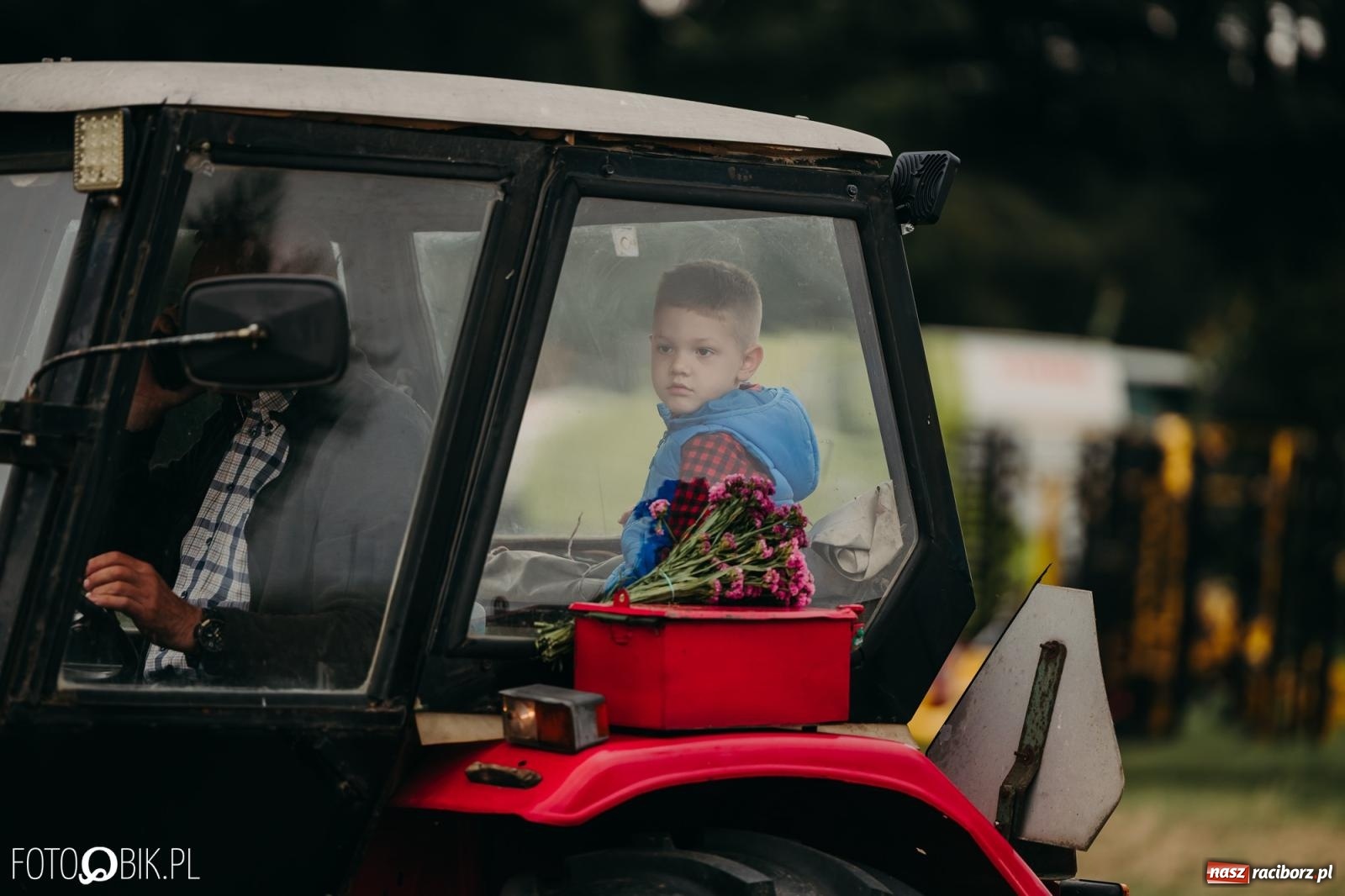 Zdjęcie w galerii na portalu naszraciborz.pl: Dożynki gminy Rudnik w Ponięcicach - korowód i otwarcie świetlicy wiadomości z regionu