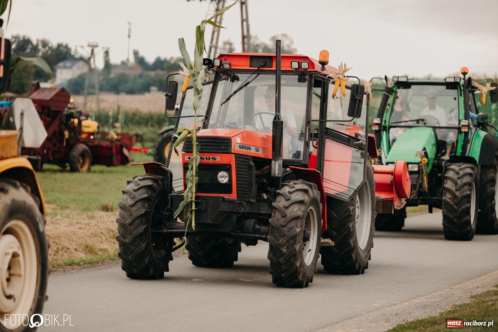 Zdjęcie w galerii na portalu naszraciborz.pl: Dożynki gminy Rudnik w Ponięcicach - korowód i otwarcie świetlicy wiadomości z regionu