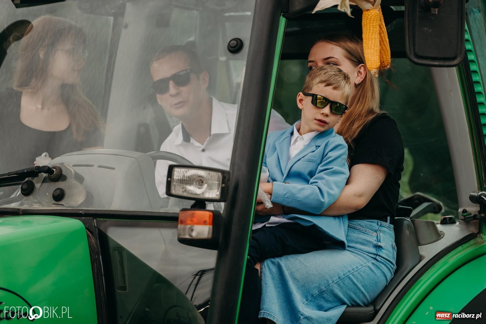 Zdjęcie w galerii na portalu naszraciborz.pl: Dożynki gminy Rudnik w Ponięcicach - korowód i otwarcie świetlicy wiadomości z regionu