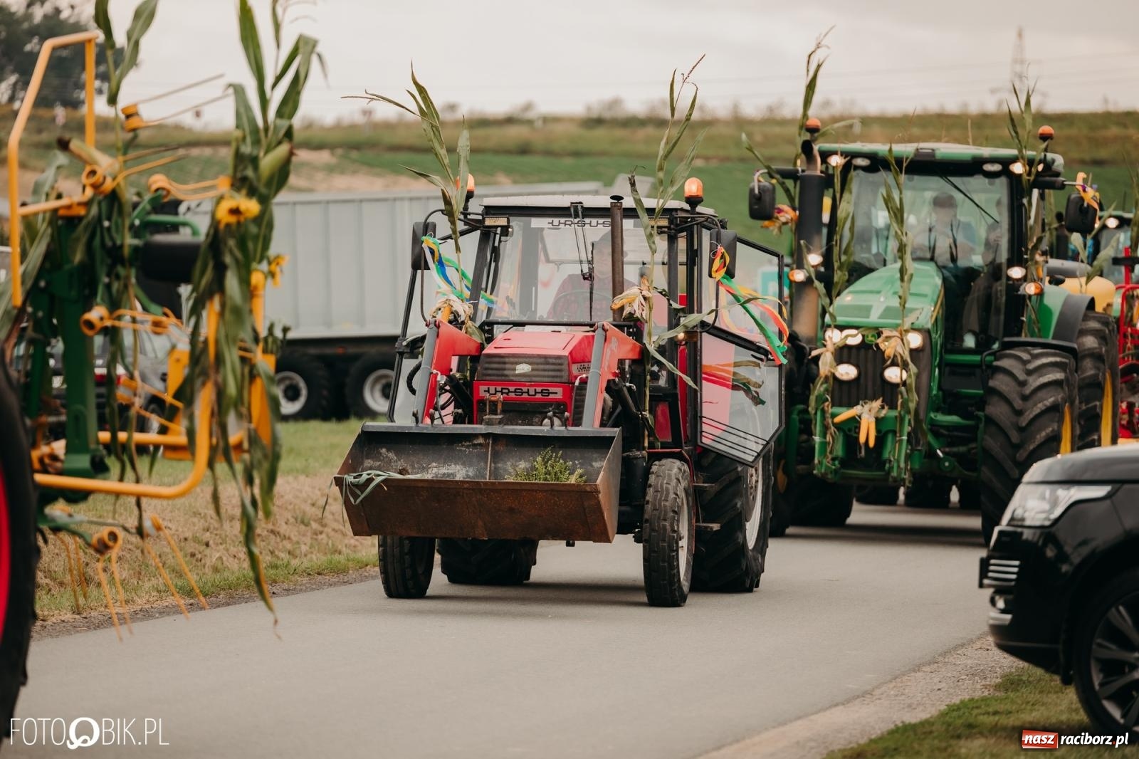 Zdjęcie w galerii na portalu naszraciborz.pl: Dożynki gminy Rudnik w Ponięcicach - korowód i otwarcie świetlicy wiadomości z regionu