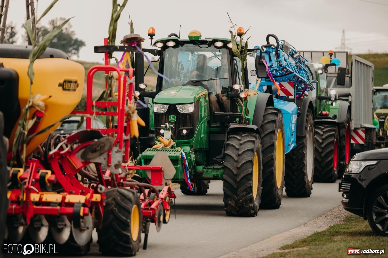 Zdjęcie w galerii na portalu naszraciborz.pl: Dożynki gminy Rudnik w Ponięcicach - korowód i otwarcie świetlicy wiadomości z regionu