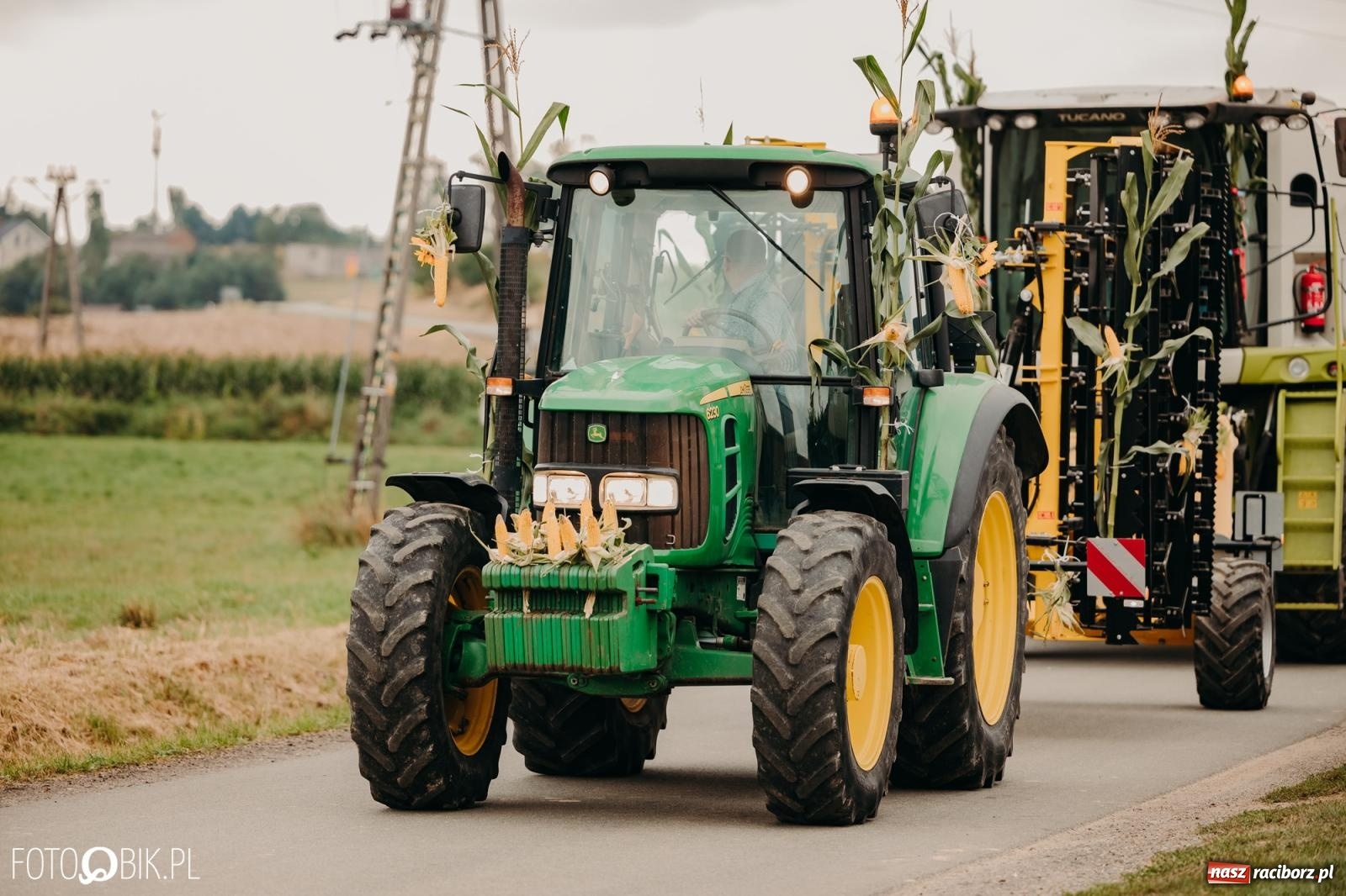 Zdjęcie w galerii na portalu naszraciborz.pl: Dożynki gminy Rudnik w Ponięcicach - korowód i otwarcie świetlicy wiadomości z regionu