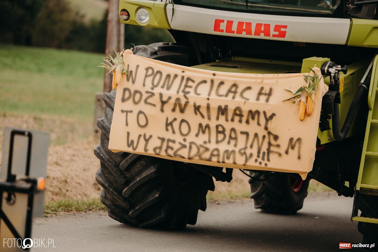 Zdjęcie w galerii na portalu naszraciborz.pl: Dożynki gminy Rudnik w Ponięcicach - korowód i otwarcie świetlicy wiadomości z regionu