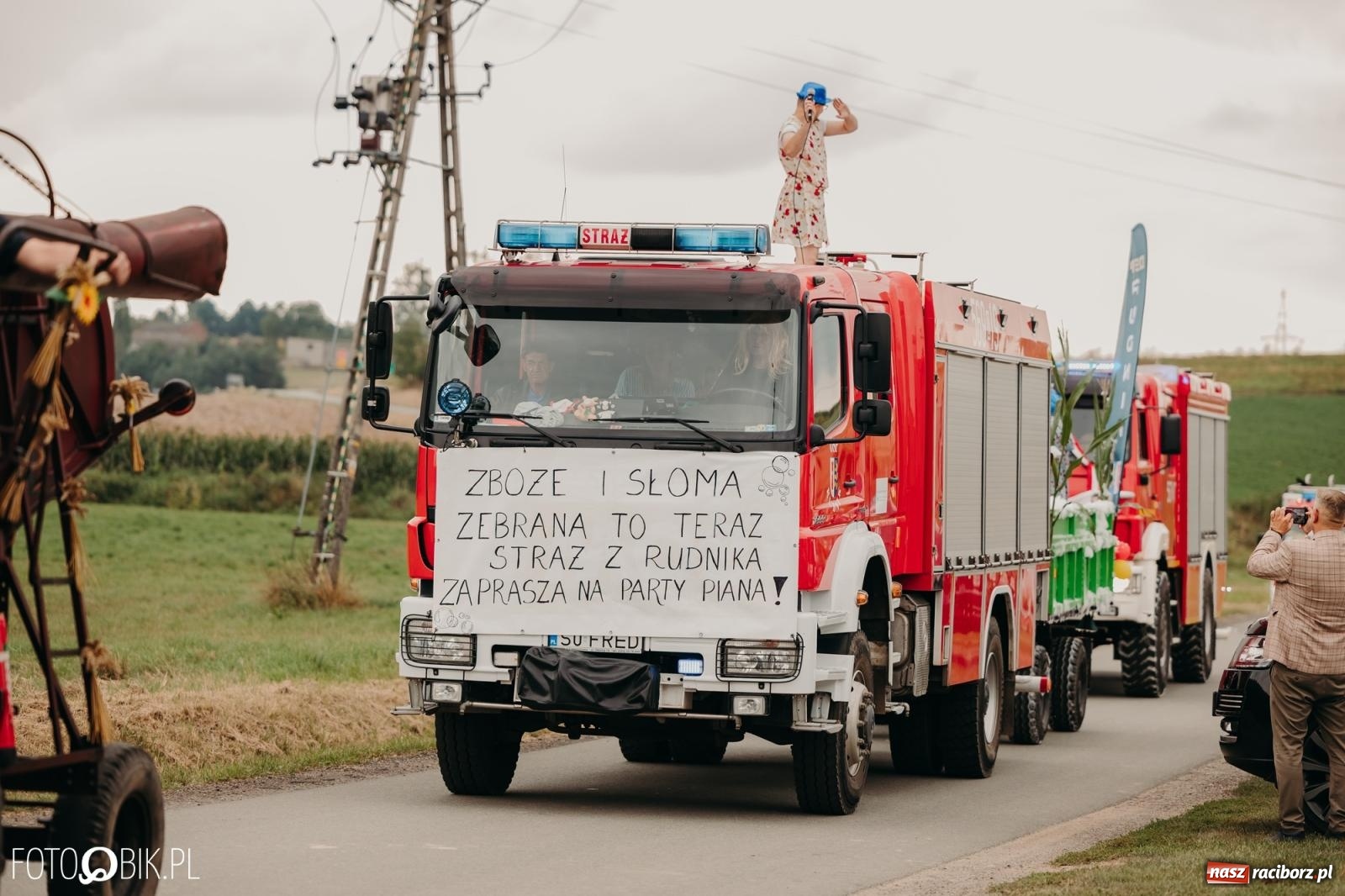 Zdjęcie w galerii na portalu naszraciborz.pl: Dożynki gminy Rudnik w Ponięcicach - korowód i otwarcie świetlicy wiadomości z regionu