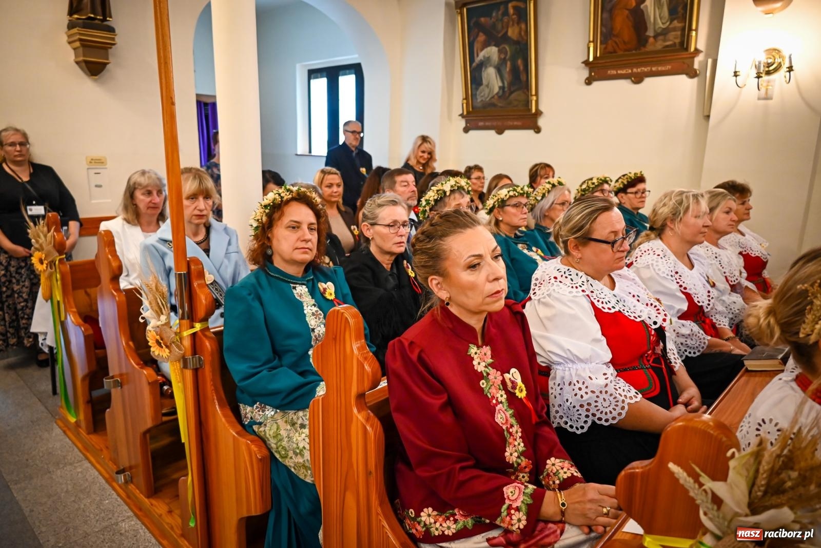 Zdjęcie w galerii na portalu naszraciborz.pl: Dożynki gminy Krzyżanowice w Owsiszczach. Imponujący korowód w międzynarodowym towarzystwie [FOTO i WIDEO] wiadomości z regionu