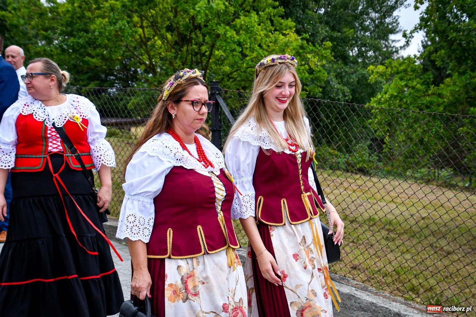 Zdjęcie w galerii na portalu naszraciborz.pl: Dożynki gminy Krzyżanowice w Owsiszczach. Imponujący korowód w międzynarodowym towarzystwie [FOTO i WIDEO] wiadomości z regionu