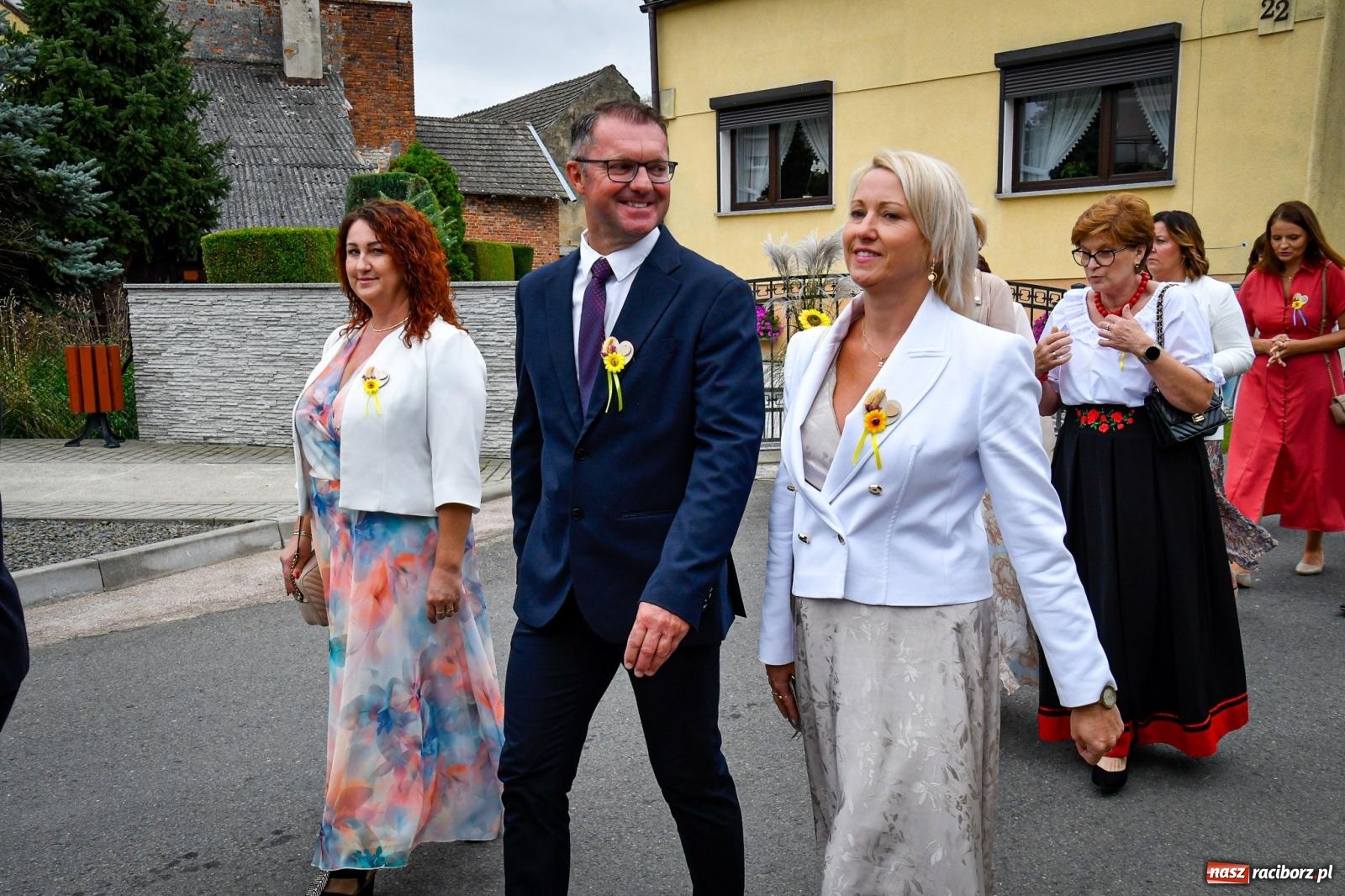 Zdjęcie w galerii na portalu naszraciborz.pl: Dożynki gminy Krzyżanowice w Owsiszczach. Imponujący korowód w międzynarodowym towarzystwie [FOTO i WIDEO] wiadomości z regionu