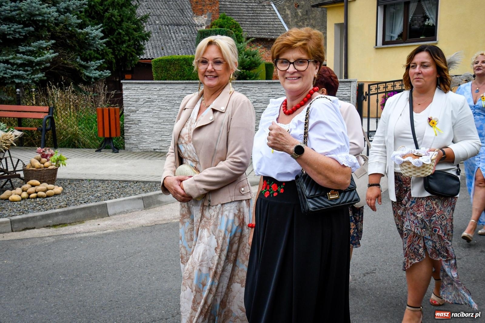 Zdjęcie w galerii na portalu naszraciborz.pl: Dożynki gminy Krzyżanowice w Owsiszczach. Imponujący korowód w międzynarodowym towarzystwie [FOTO i WIDEO] wiadomości z regionu