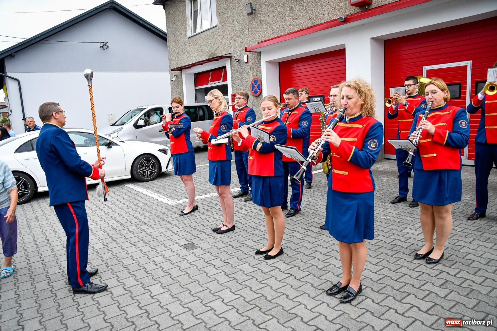 Zdjęcie w galerii na portalu naszraciborz.pl: Dożynki gminy Krzyżanowice w Owsiszczach. Imponujący korowód w międzynarodowym towarzystwie [FOTO i WIDEO] wiadomości z regionu