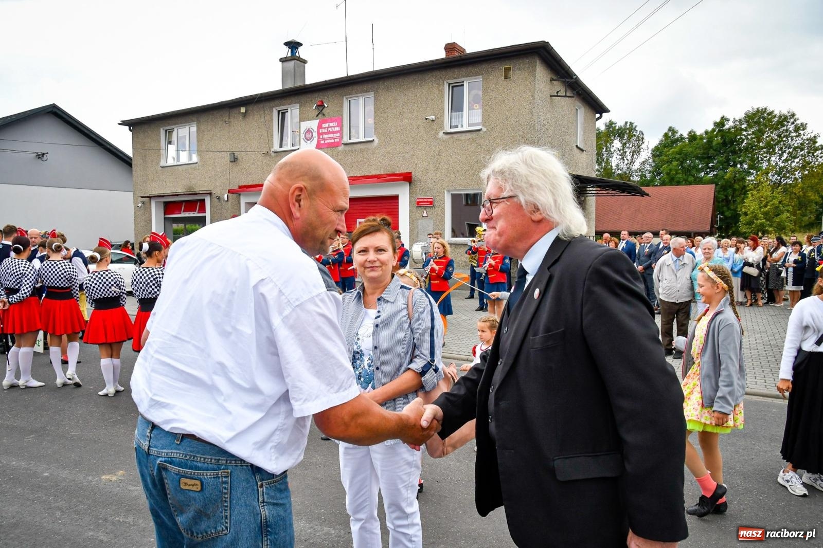 Zdjęcie w galerii na portalu naszraciborz.pl: Dożynki gminy Krzyżanowice w Owsiszczach. Imponujący korowód w międzynarodowym towarzystwie [FOTO i WIDEO] wiadomości z regionu