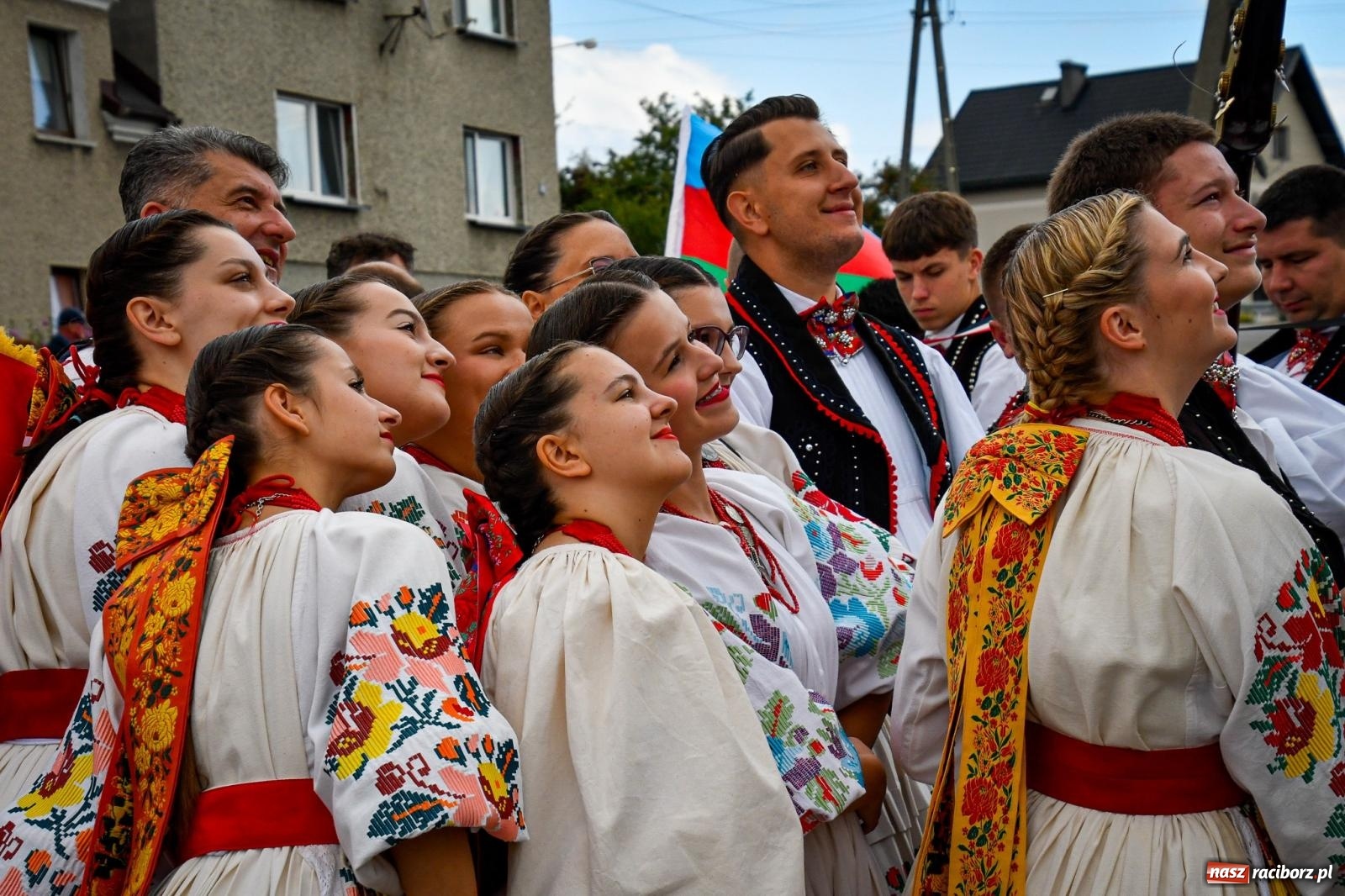 Zdjęcie w galerii na portalu naszraciborz.pl: Dożynki gminy Krzyżanowice w Owsiszczach. Imponujący korowód w międzynarodowym towarzystwie [FOTO i WIDEO] wiadomości z regionu