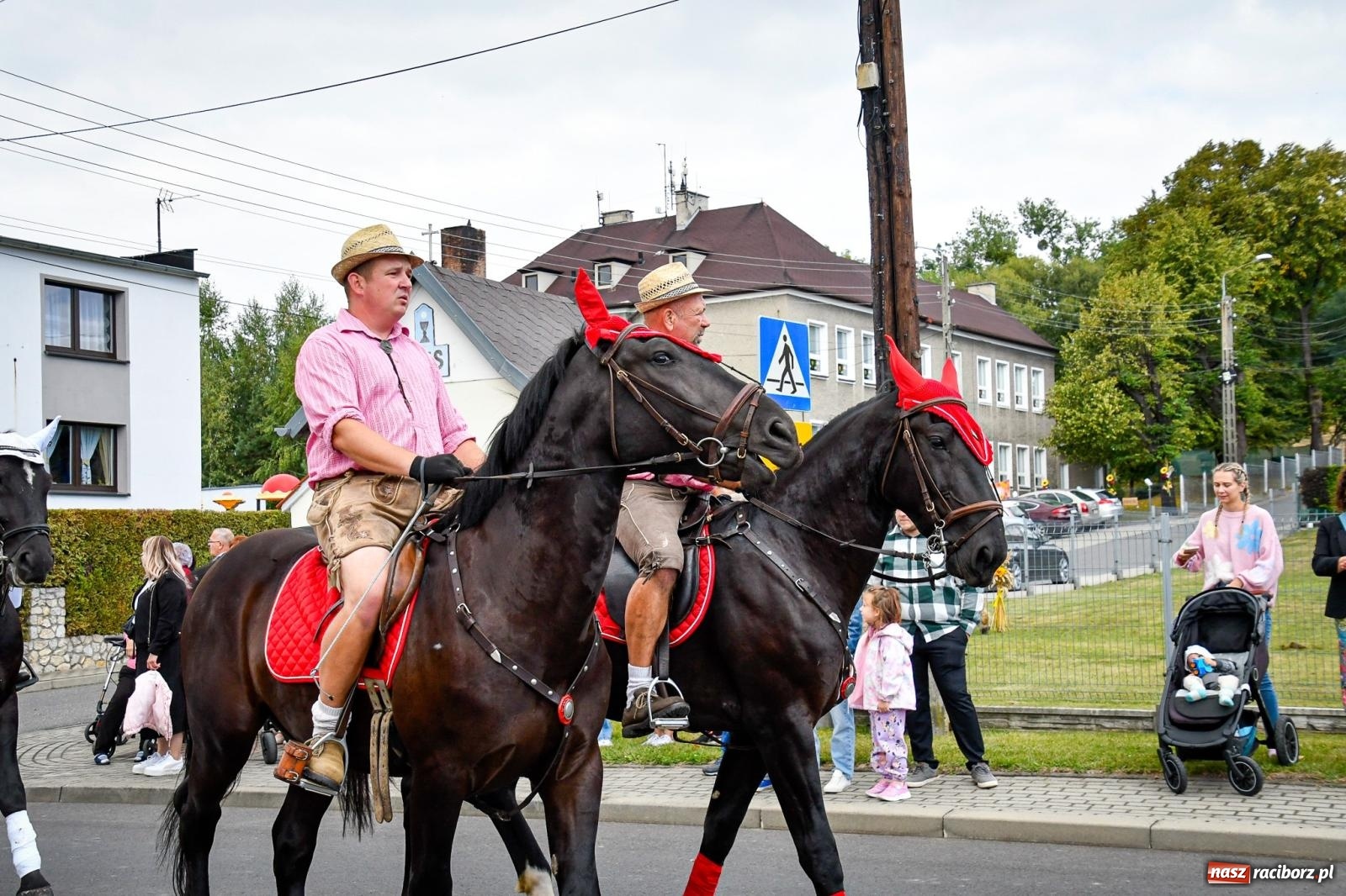 Zdjęcie w galerii na portalu naszraciborz.pl: Dożynki gminy Krzyżanowice w Owsiszczach. Imponujący korowód w międzynarodowym towarzystwie [FOTO i WIDEO] wiadomości z regionu