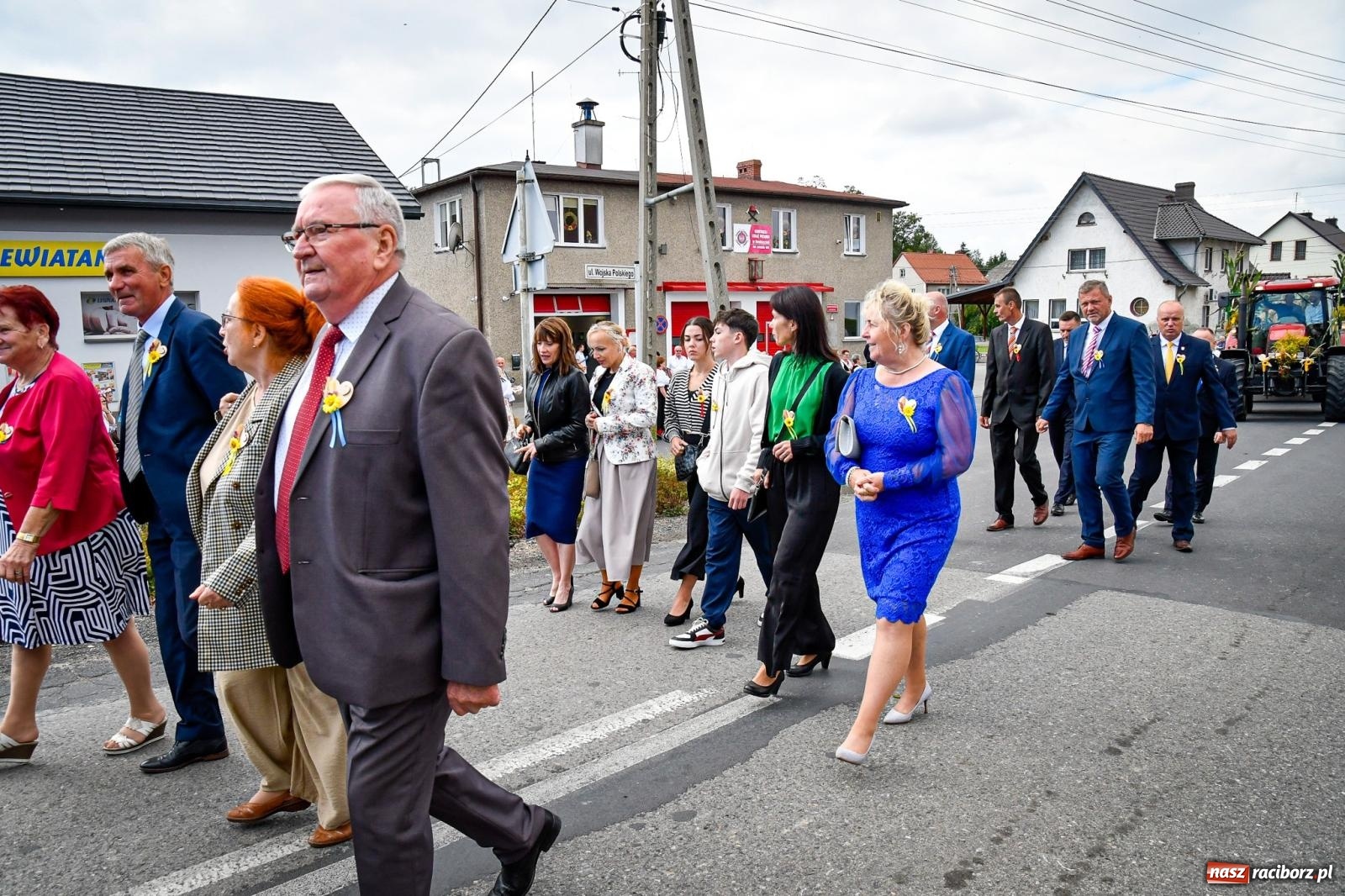 Zdjęcie w galerii na portalu naszraciborz.pl: Dożynki gminy Krzyżanowice w Owsiszczach. Imponujący korowód w międzynarodowym towarzystwie [FOTO i WIDEO] wiadomości z regionu
