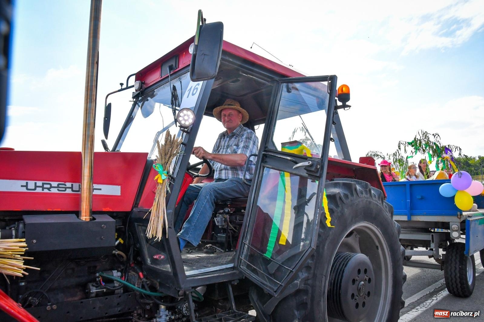 Zdjęcie w galerii na portalu naszraciborz.pl: Dożynki gminy Krzyżanowice w Owsiszczach. Imponujący korowód w międzynarodowym towarzystwie [FOTO i WIDEO] wiadomości z regionu