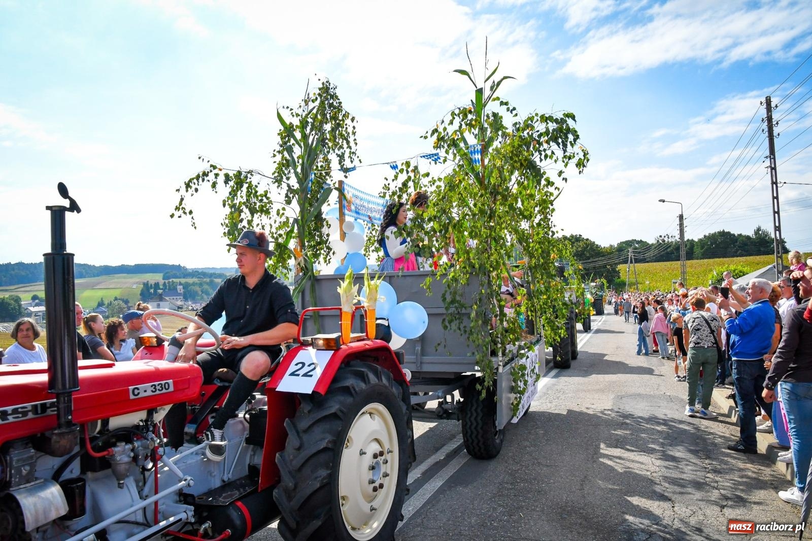 Zdjęcie w galerii na portalu naszraciborz.pl: Dożynki gminy Krzyżanowice w Owsiszczach. Imponujący korowód w międzynarodowym towarzystwie [FOTO i WIDEO] wiadomości z regionu