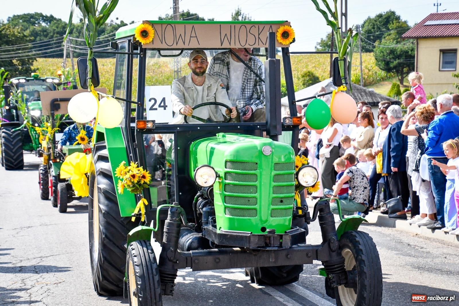 Zdjęcie w galerii na portalu naszraciborz.pl: Dożynki gminy Krzyżanowice w Owsiszczach. Imponujący korowód w międzynarodowym towarzystwie [FOTO i WIDEO] wiadomości z regionu