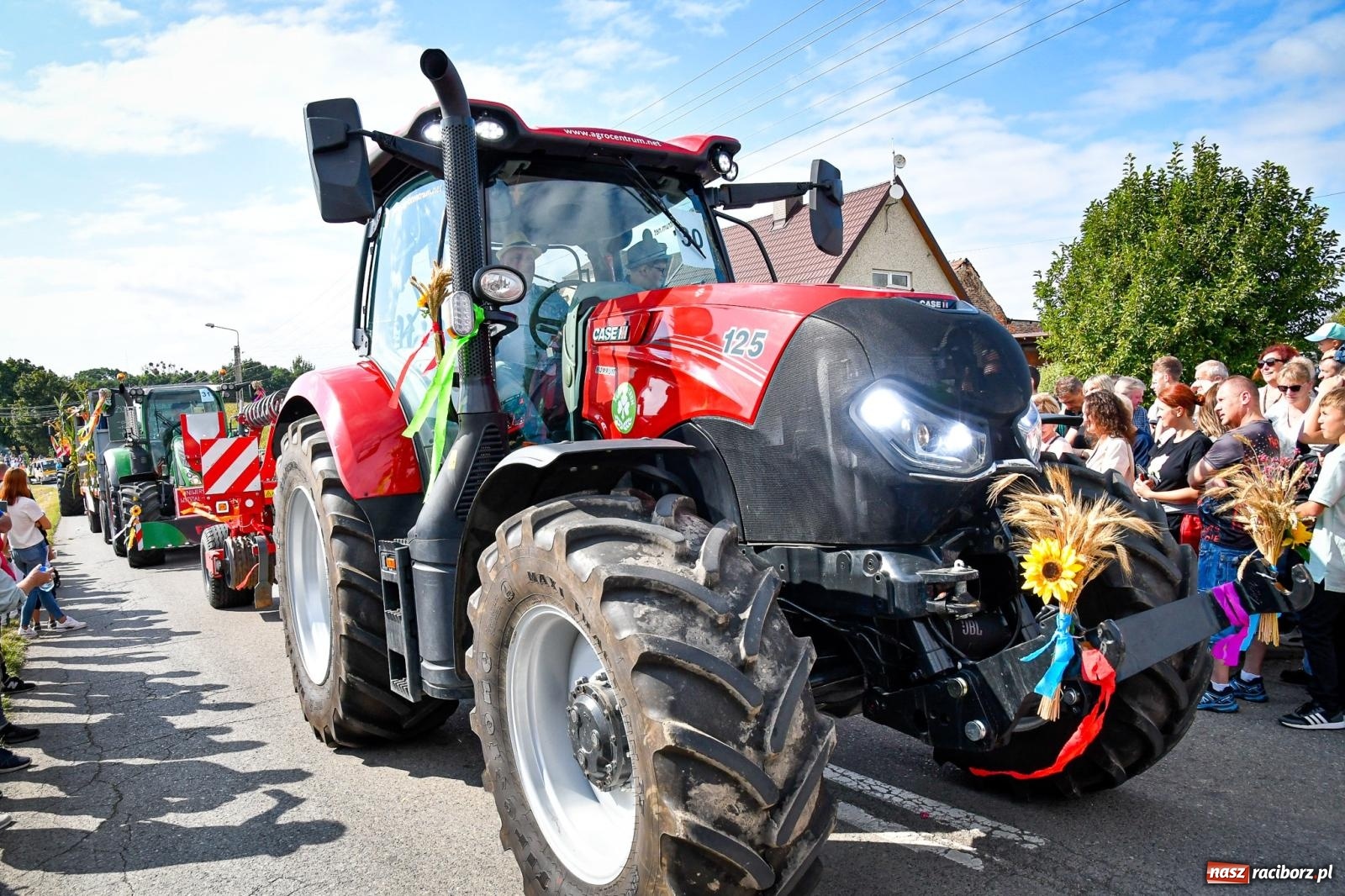 Zdjęcie w galerii na portalu naszraciborz.pl: Dożynki gminy Krzyżanowice w Owsiszczach. Imponujący korowód w międzynarodowym towarzystwie [FOTO i WIDEO] wiadomości z regionu