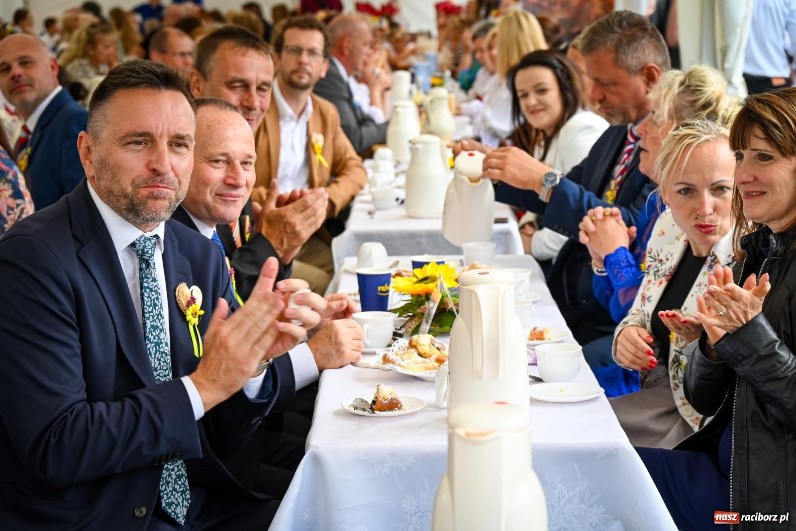 Zdjęcie w galerii na portalu naszraciborz.pl: Dożynki gminy Krzyżanowice w Owsiszczach. Imponujący korowód w międzynarodowym towarzystwie [FOTO i WIDEO] wiadomości z regionu