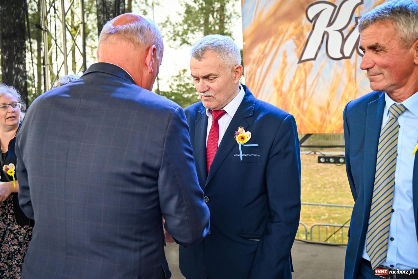 Zdjęcie w galerii na portalu naszraciborz.pl: Dożynki gminy Krzyżanowice w Owsiszczach. Imponujący korowód w międzynarodowym towarzystwie [FOTO i WIDEO] wiadomości z regionu