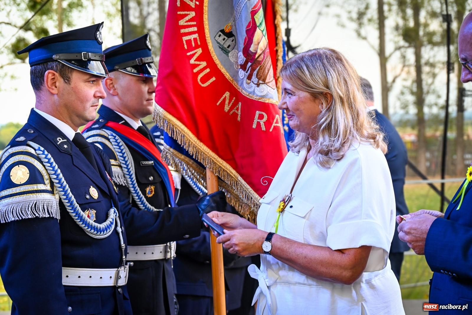 Zdjęcie w galerii na portalu naszraciborz.pl: Dożynki gminy Krzyżanowice w Owsiszczach. Imponujący korowód w międzynarodowym towarzystwie [FOTO i WIDEO] wiadomości z regionu