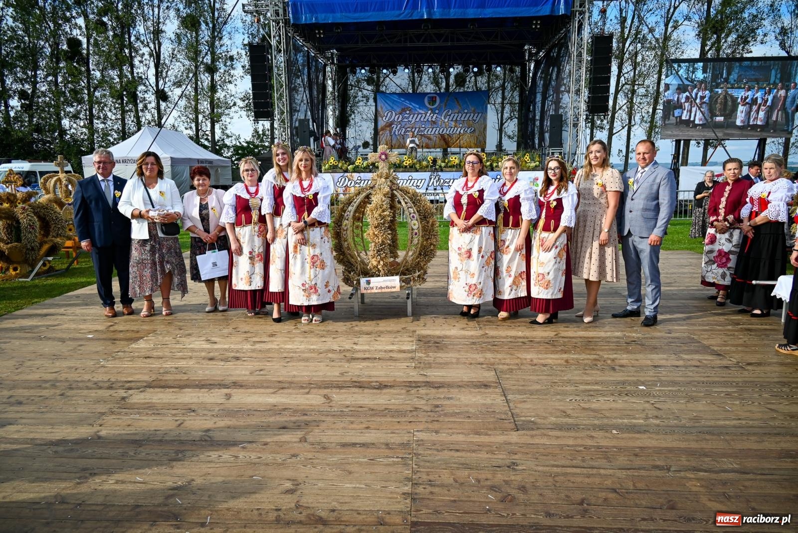 Zdjęcie w galerii na portalu naszraciborz.pl: Dożynki gminy Krzyżanowice w Owsiszczach. Imponujący korowód w międzynarodowym towarzystwie [FOTO i WIDEO] wiadomości z regionu