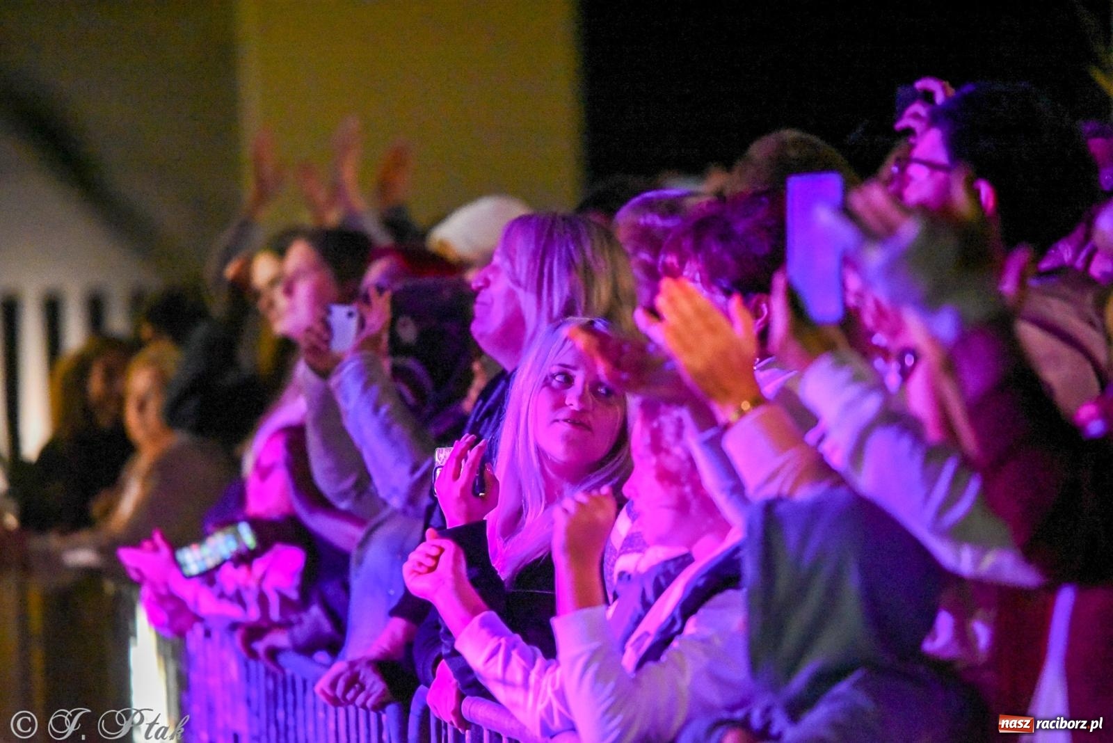Zdjęcie w galerii na portalu naszraciborz.pl: Piękni i Młodzi na finał gminnych dożynek w Pawłowie [FOTO] wiadomości z regionu