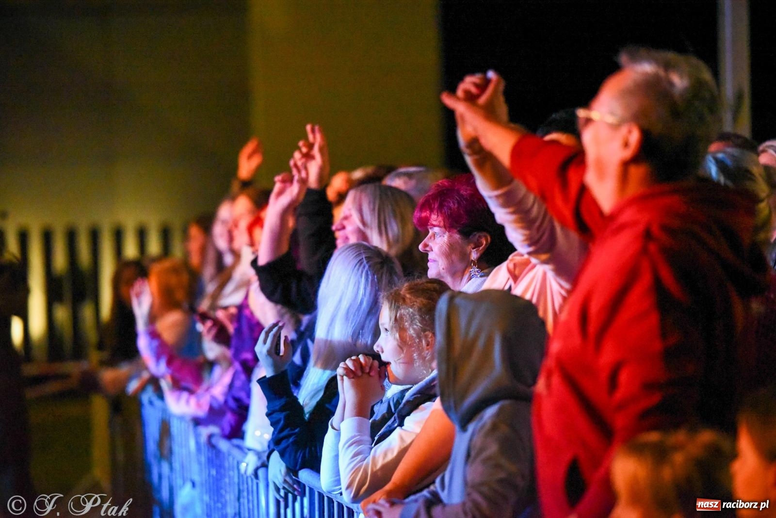 Zdjęcie w galerii na portalu naszraciborz.pl: Piękni i Młodzi na finał gminnych dożynek w Pawłowie [FOTO] wiadomości z regionu