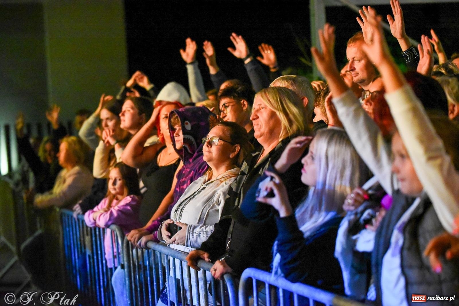 Zdjęcie w galerii na portalu naszraciborz.pl: Piękni i Młodzi na finał gminnych dożynek w Pawłowie [FOTO] wiadomości z regionu