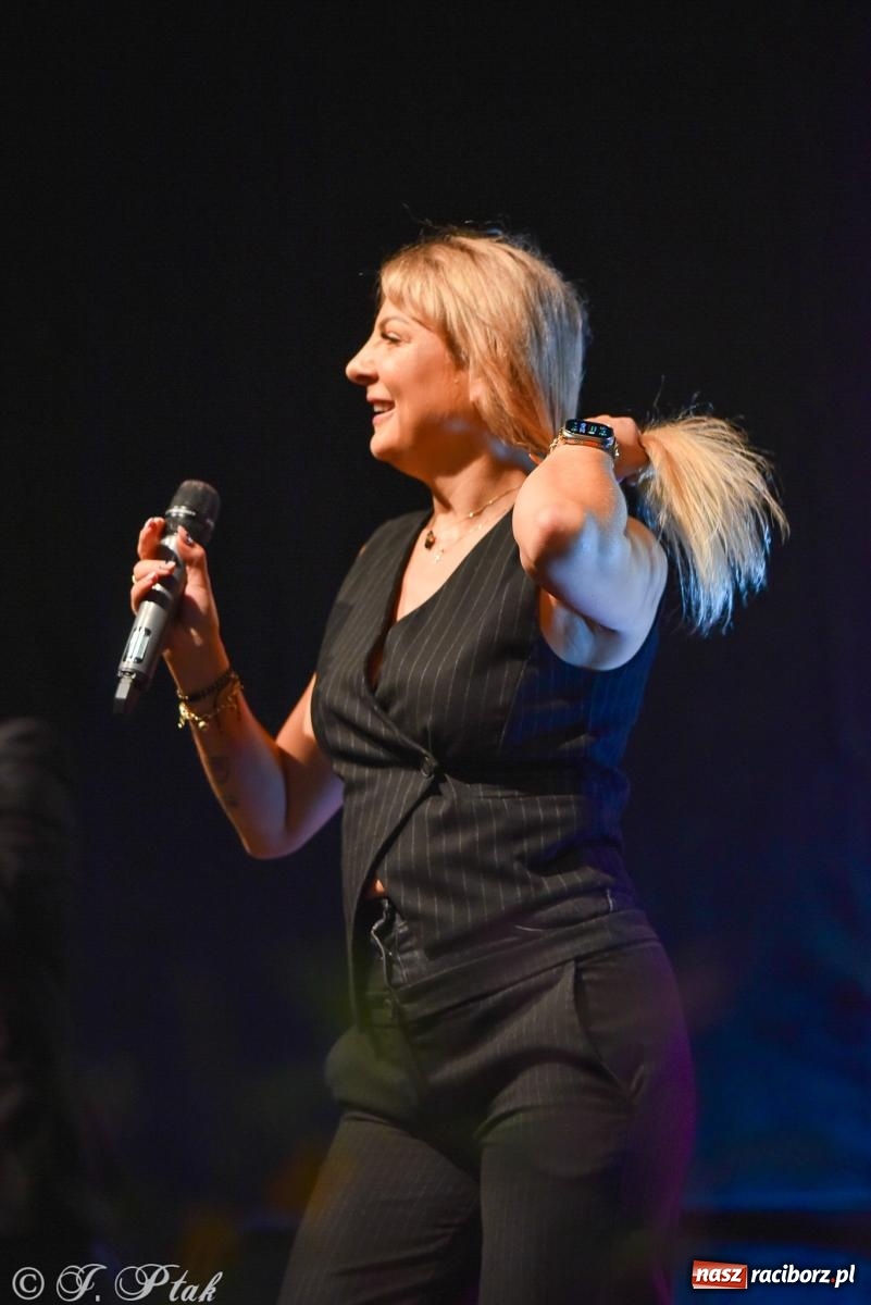 Zdjęcie w galerii na portalu naszraciborz.pl: Piękni i Młodzi na finał gminnych dożynek w Pawłowie [FOTO] wiadomości z regionu