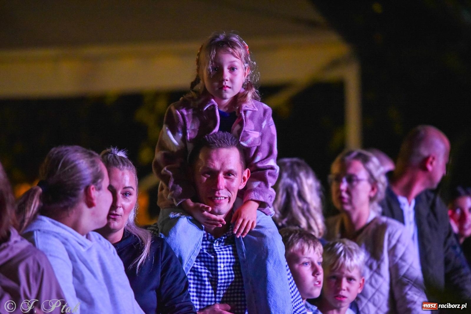 Zdjęcie w galerii na portalu naszraciborz.pl: Piękni i Młodzi na finał gminnych dożynek w Pawłowie [FOTO] wiadomości z regionu