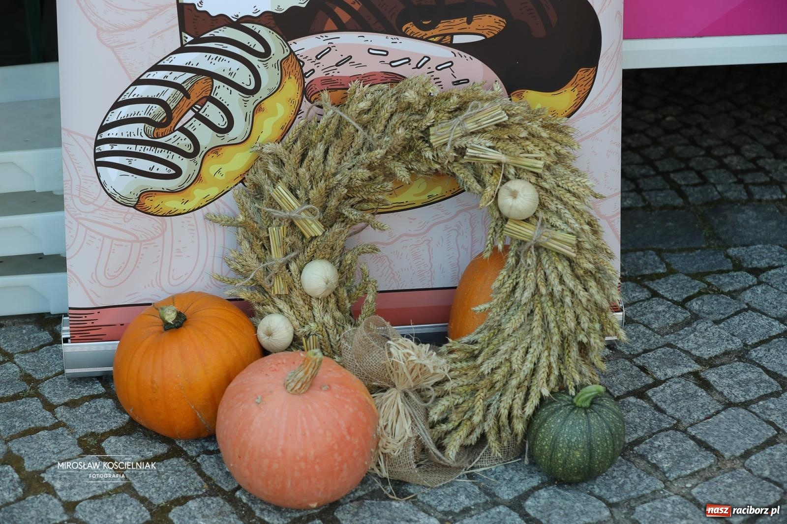 Zdjęcie w galerii na portalu naszraciborz.pl: Racibórz świętował dożynki miejskie na Zamku Piastowskim. Diiya na finał wiadomości z regionu