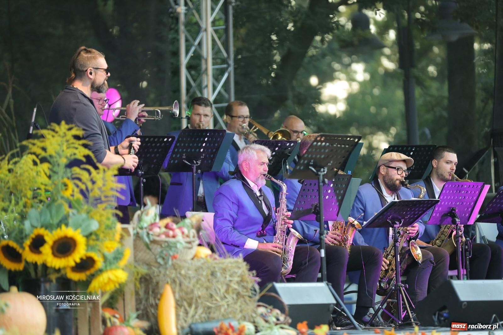 Zdjęcie w galerii na portalu naszraciborz.pl: Racibórz świętował dożynki miejskie na Zamku Piastowskim. Diiya na finał wiadomości z regionu