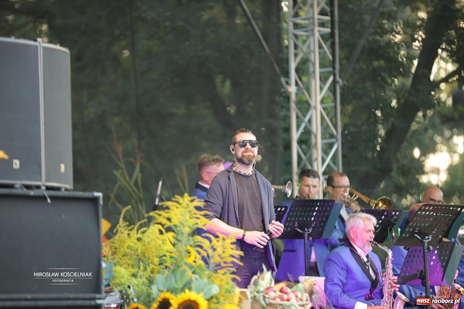 Zdjęcie w galerii na portalu naszraciborz.pl: Racibórz świętował dożynki miejskie na Zamku Piastowskim. Diiya na finał wiadomości z regionu