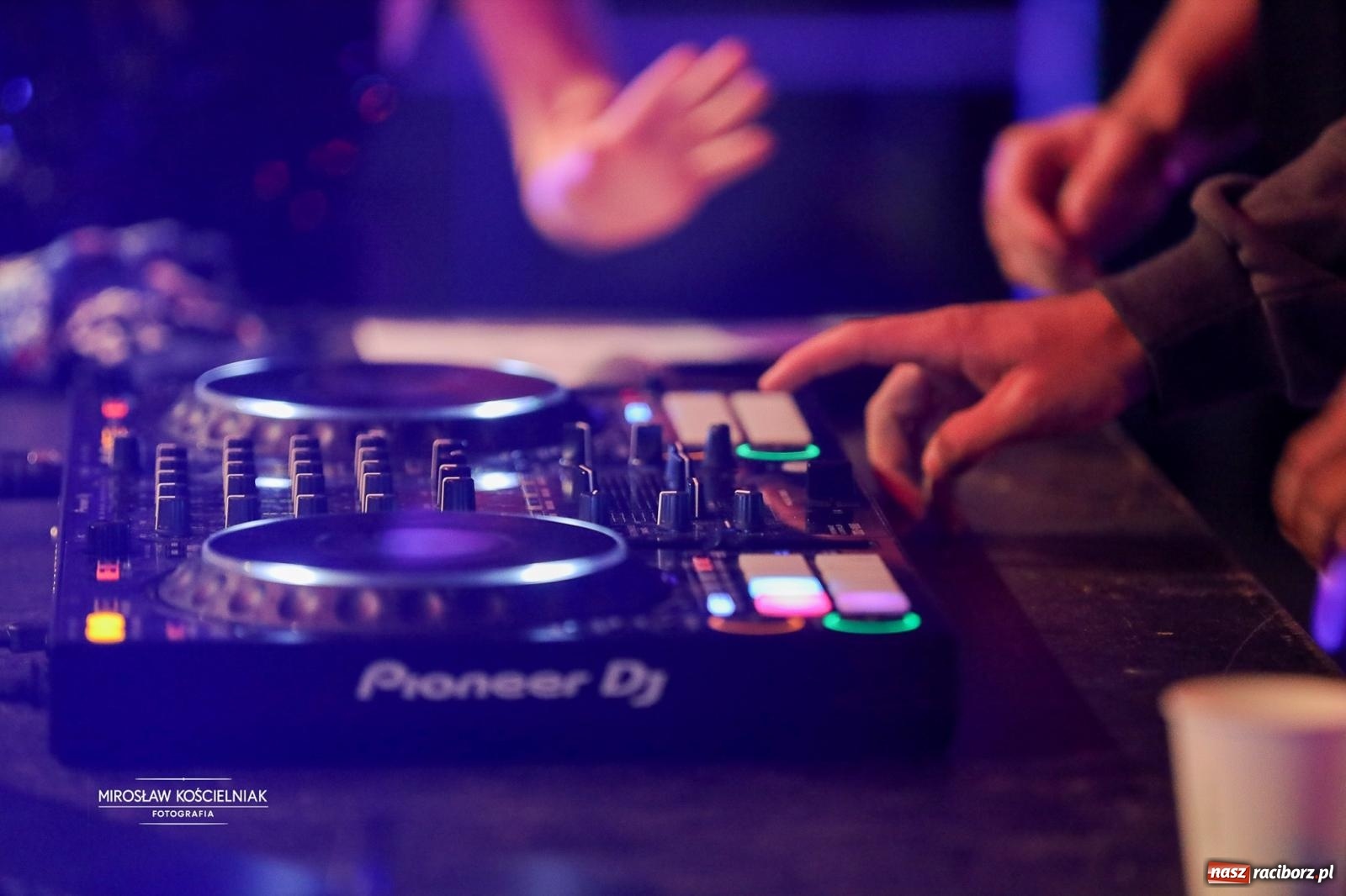 Zdjęcie w galerii na portalu naszraciborz.pl: Racibórz świętował dożynki miejskie na Zamku Piastowskim. Diiya na finał wiadomości z regionu