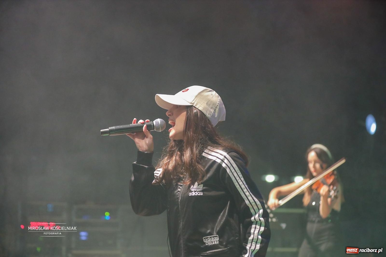 Zdjęcie w galerii na portalu naszraciborz.pl: Racibórz świętował dożynki miejskie na Zamku Piastowskim. Diiya na finał wiadomości z regionu