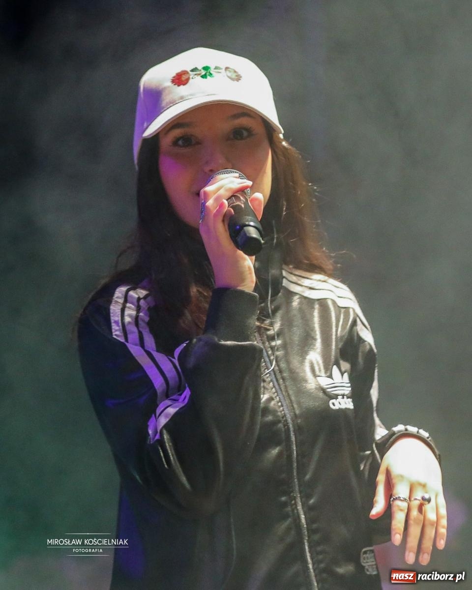 Zdjęcie w galerii na portalu naszraciborz.pl: Racibórz świętował dożynki miejskie na Zamku Piastowskim. Diiya na finał wiadomości z regionu