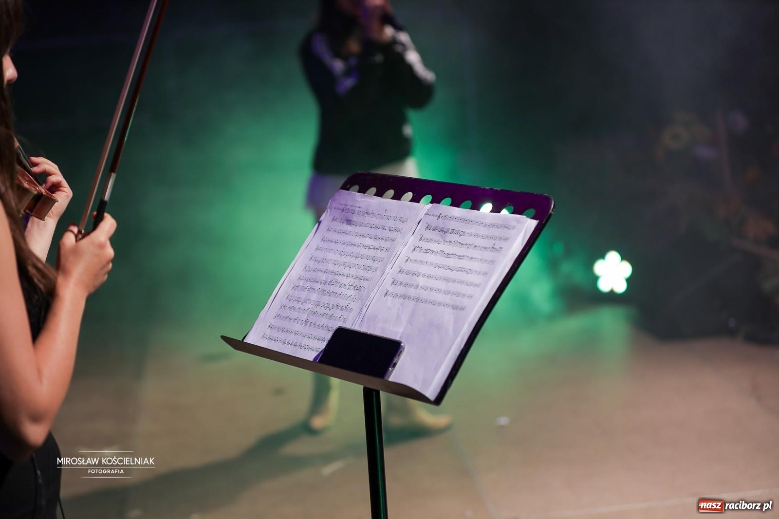 Zdjęcie w galerii na portalu naszraciborz.pl: Racibórz świętował dożynki miejskie na Zamku Piastowskim. Diiya na finał wiadomości z regionu