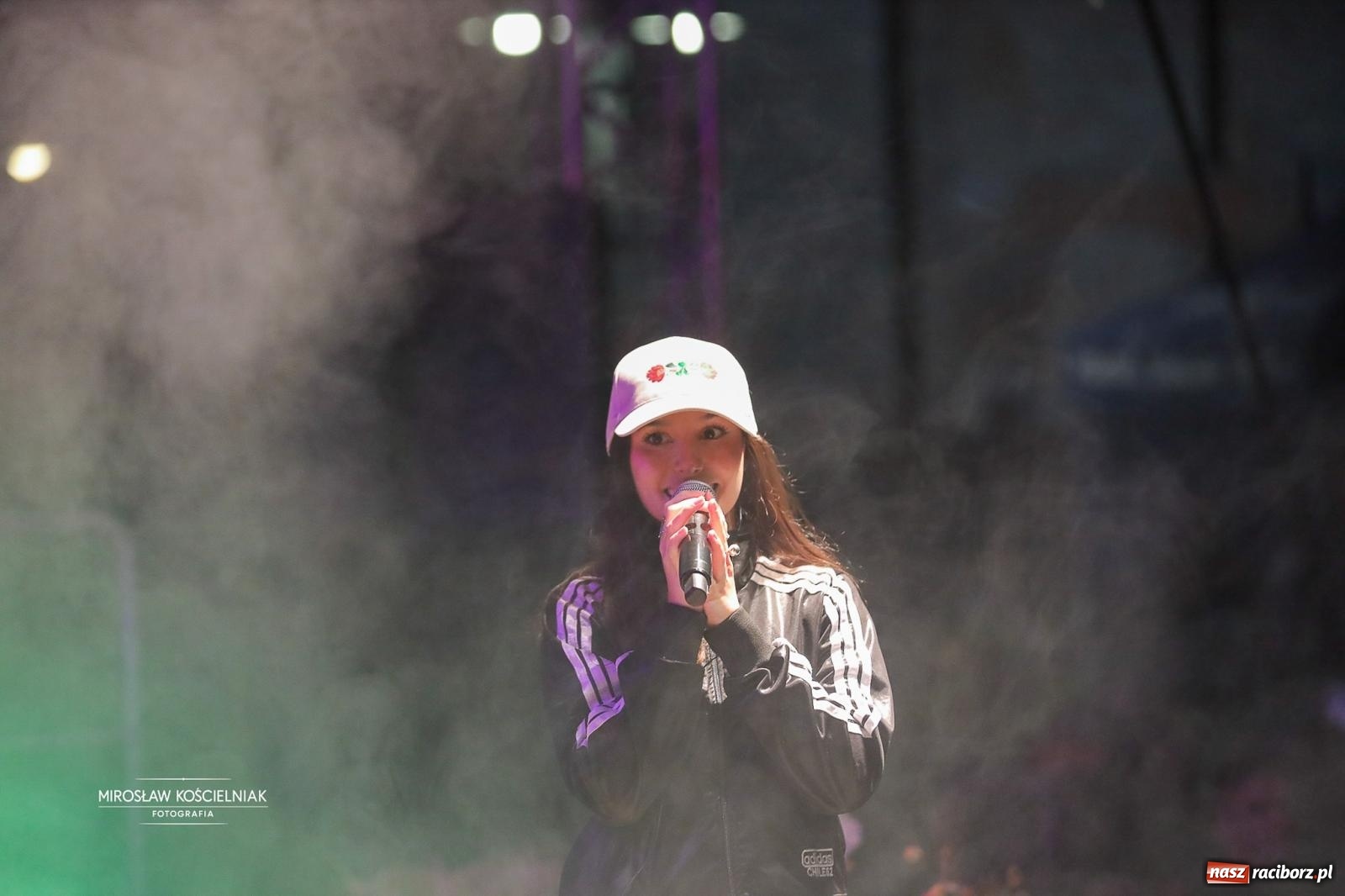 Zdjęcie w galerii na portalu naszraciborz.pl: Racibórz świętował dożynki miejskie na Zamku Piastowskim. Diiya na finał wiadomości z regionu