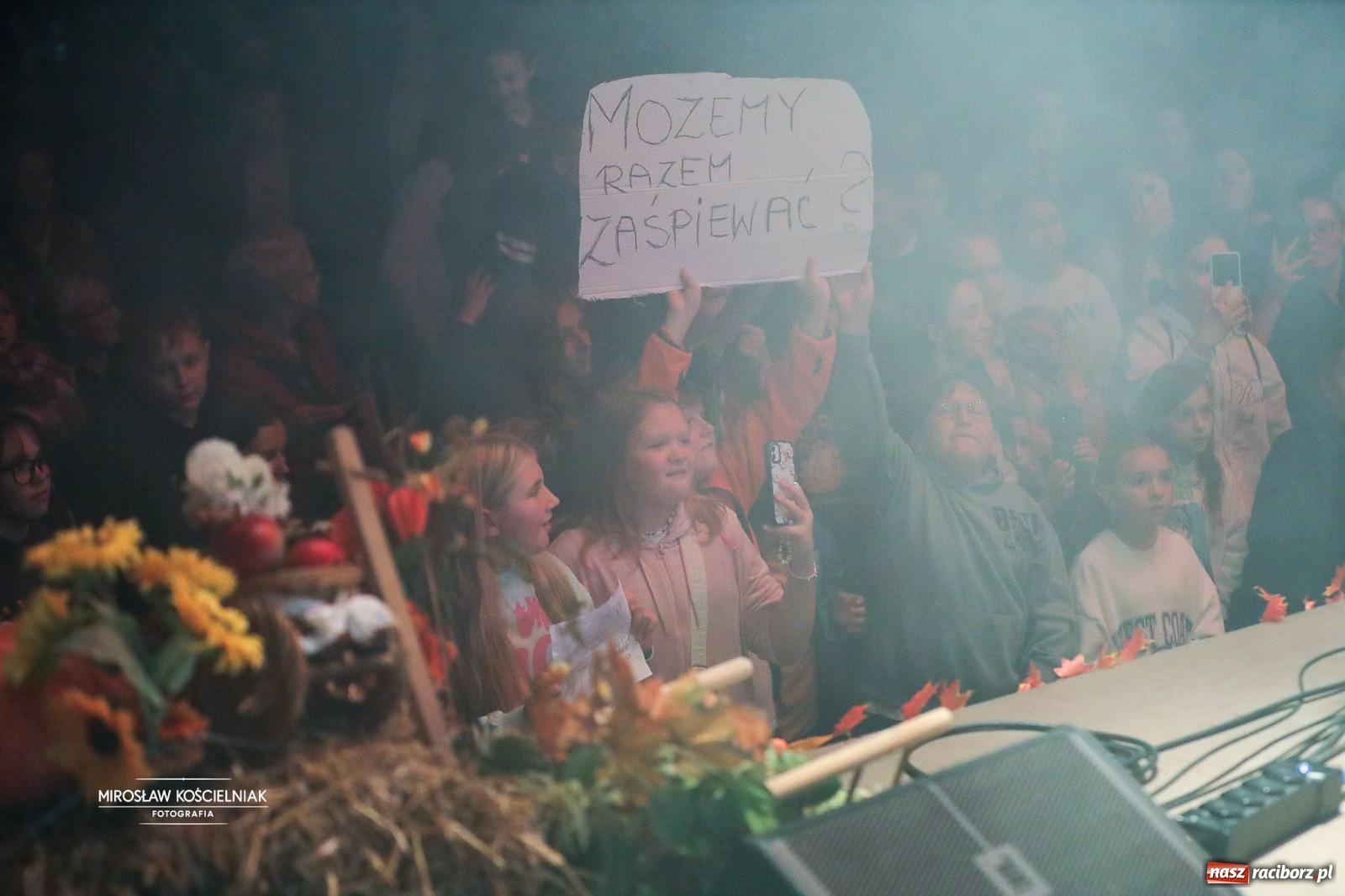 Zdjęcie w galerii na portalu naszraciborz.pl: Racibórz świętował dożynki miejskie na Zamku Piastowskim. Diiya na finał wiadomości z regionu