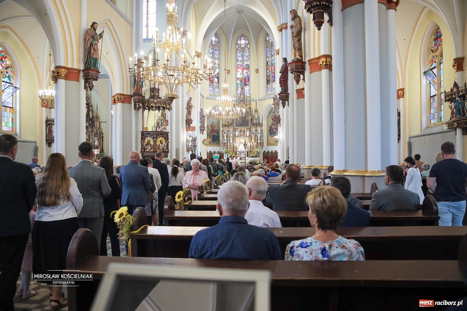 Zdjęcie w galerii na portalu naszraciborz.pl: Racibórz świętował dożynki miejskie na Zamku Piastowskim. Diiya na finał wiadomości z regionu