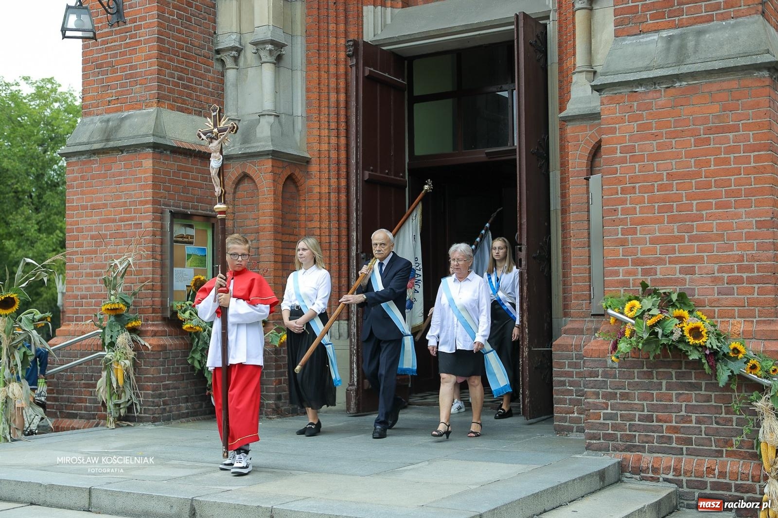 Zdjęcie w galerii na portalu naszraciborz.pl: Racibórz świętował dożynki miejskie na Zamku Piastowskim. Diiya na finał wiadomości z regionu