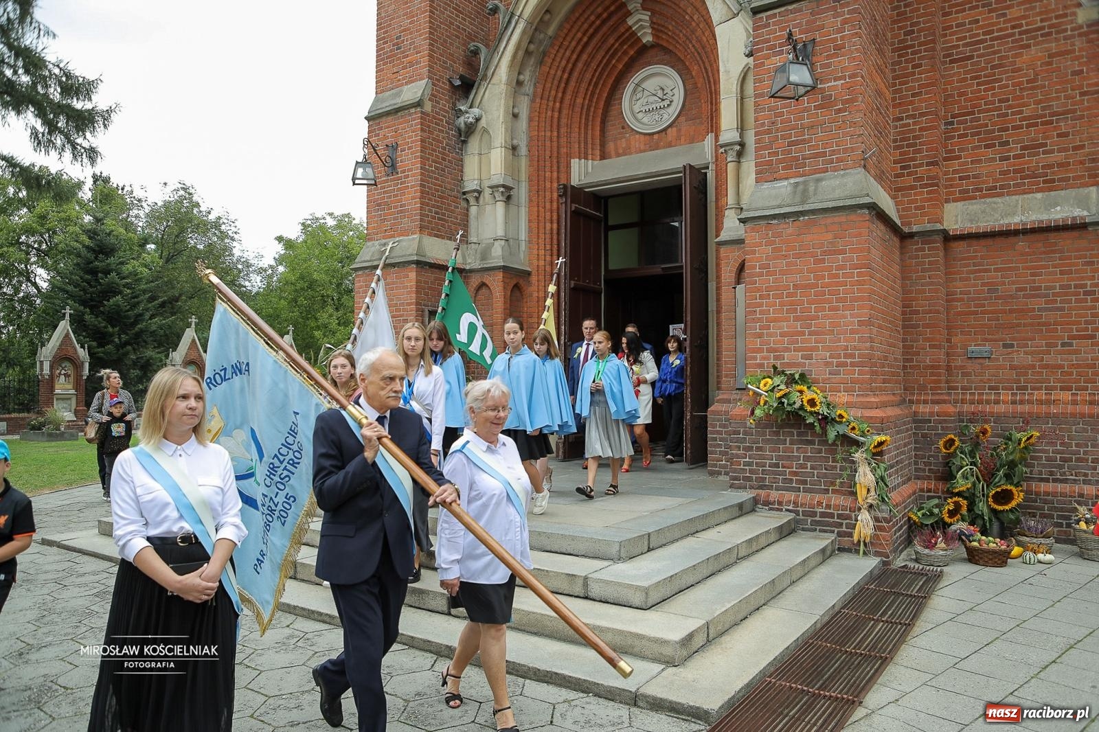 Zdjęcie w galerii na portalu naszraciborz.pl: Racibórz świętował dożynki miejskie na Zamku Piastowskim. Diiya na finał wiadomości z regionu