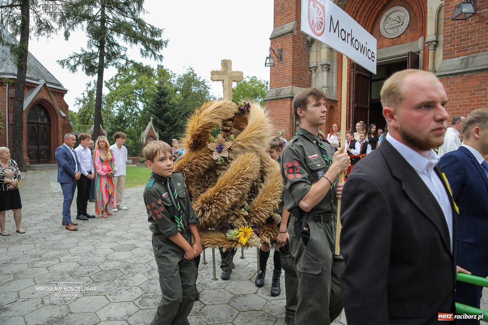 Zdjęcie w galerii na portalu naszraciborz.pl: Racibórz świętował dożynki miejskie na Zamku Piastowskim. Diiya na finał wiadomości z regionu