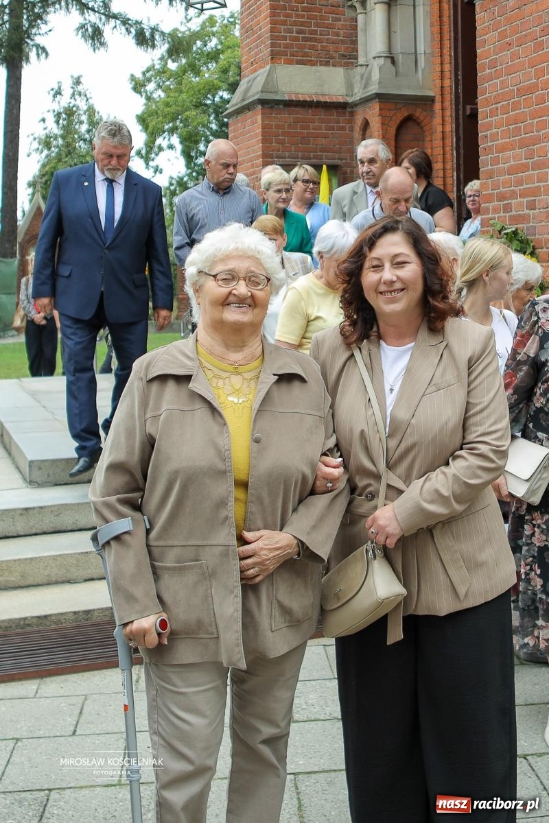 Zdjęcie w galerii na portalu naszraciborz.pl: Racibórz świętował dożynki miejskie na Zamku Piastowskim. Diiya na finał wiadomości z regionu