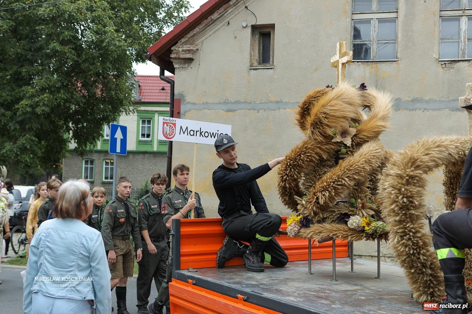 Zdjęcie w galerii na portalu naszraciborz.pl: Racibórz świętował dożynki miejskie na Zamku Piastowskim. Diiya na finał wiadomości z regionu