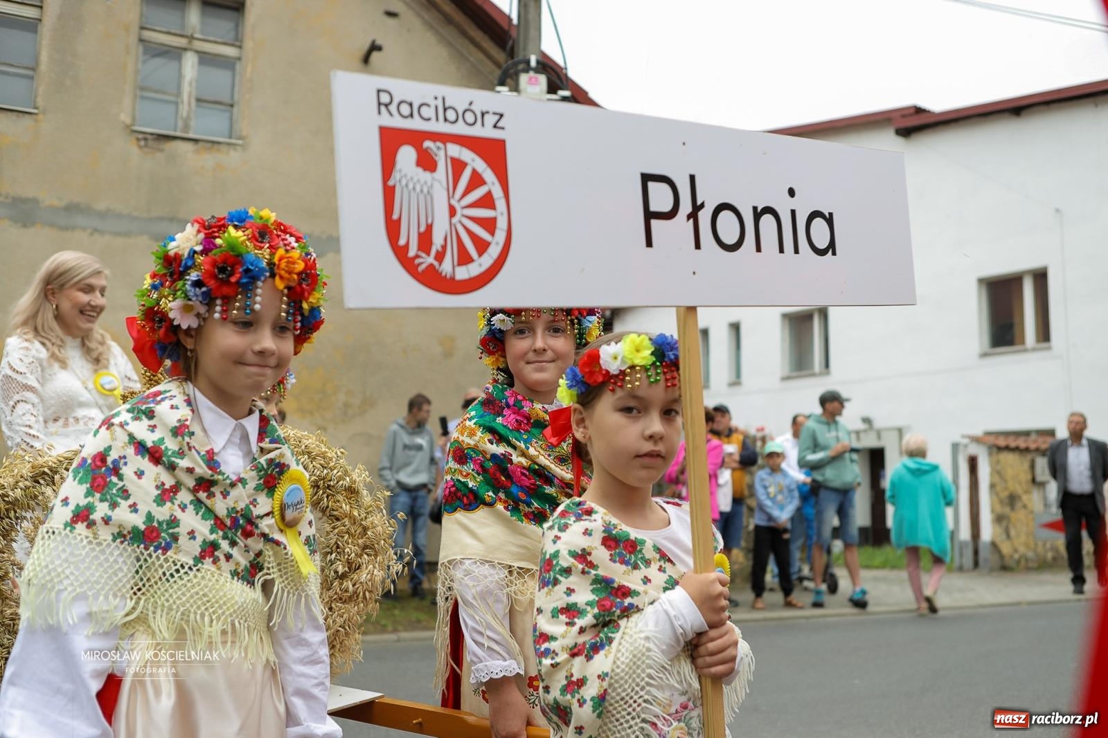 Zdjęcie w galerii na portalu naszraciborz.pl: Racibórz świętował dożynki miejskie na Zamku Piastowskim. Diiya na finał wiadomości z regionu
