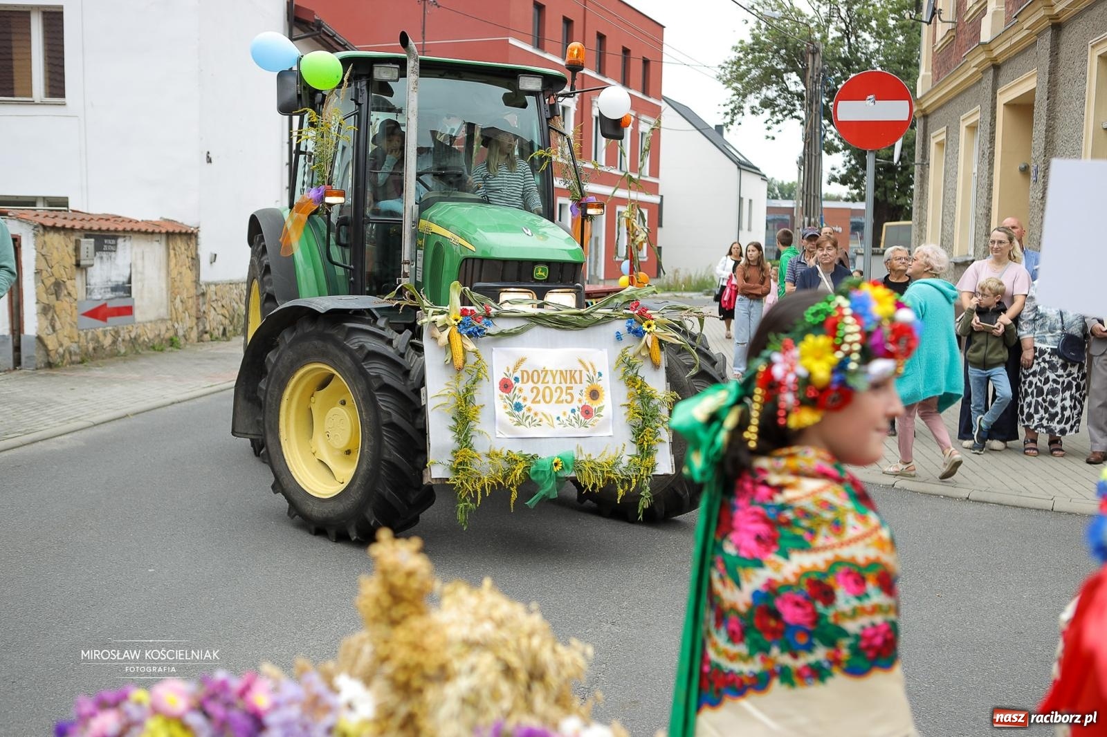 Zdjęcie w galerii na portalu naszraciborz.pl: Racibórz świętował dożynki miejskie na Zamku Piastowskim. Diiya na finał wiadomości z regionu